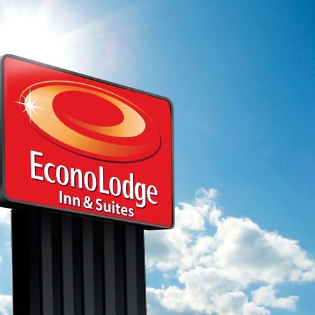 Econo Lodge Inn & Suites Флорида Сити Екстериор снимка
